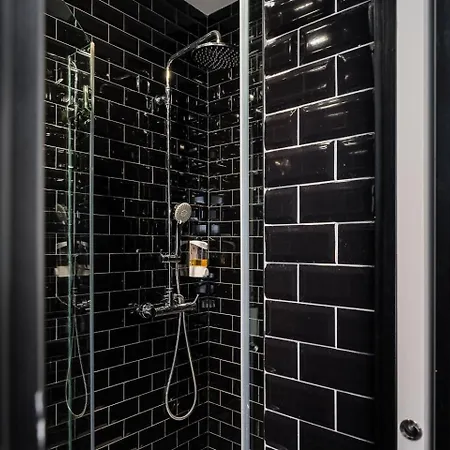 The Twenties By Guestready