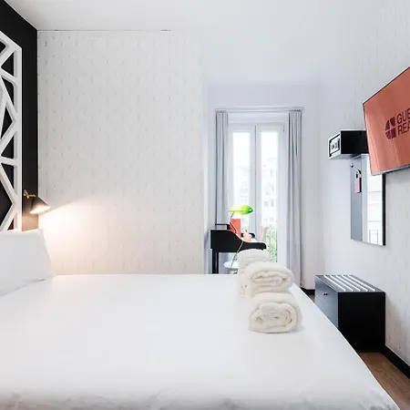 Отель The Twenties By Guestready