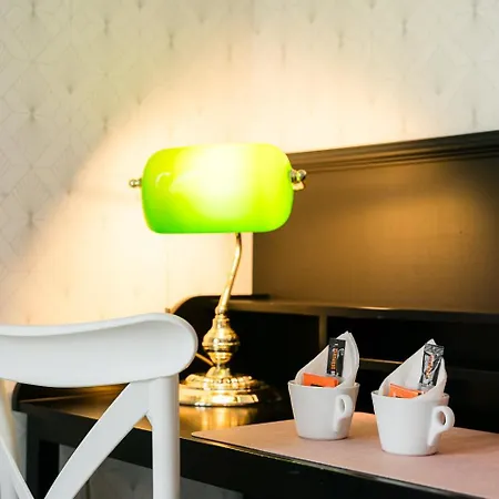 Hotel The Twenties By Guestready