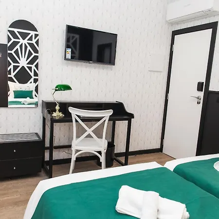 The Twenties By Guestready