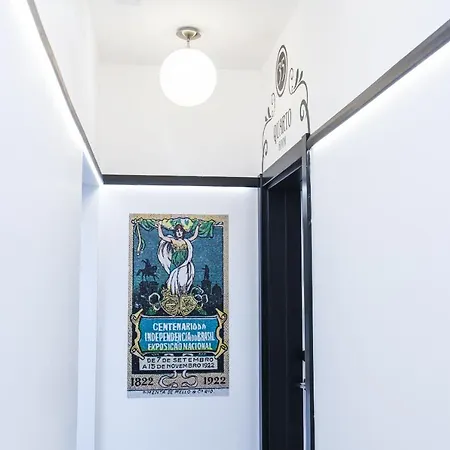 Отель The Twenties By Guestready