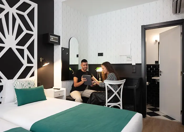 The Twenties By Guestready