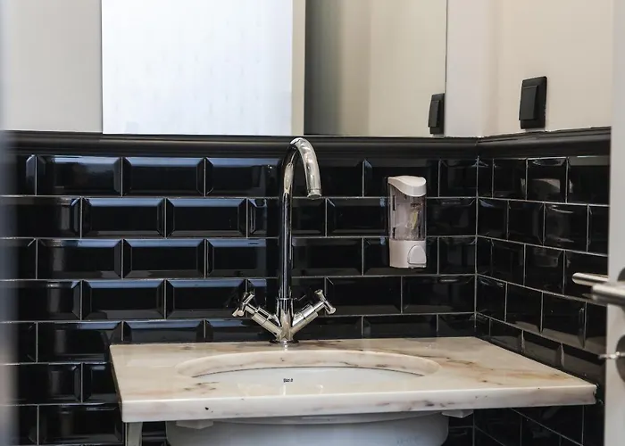 The Twenties By Guestready Hotel Lisbon